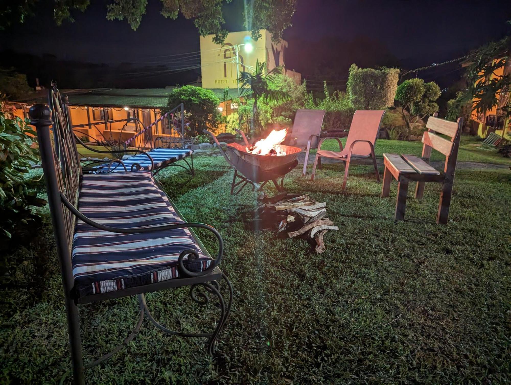 Hotel Toliman San Lucas Tolimán Εξωτερικό φωτογραφία